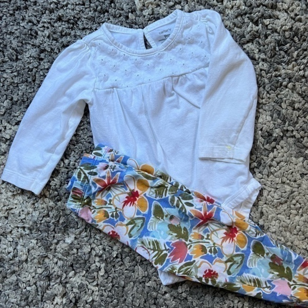 Carter’s matching set